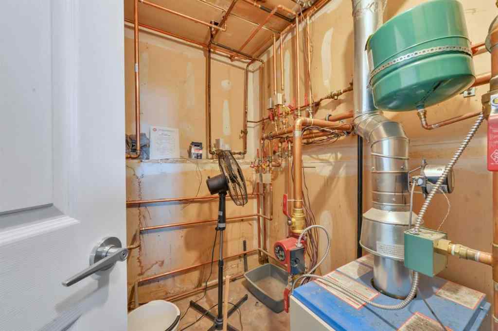 MLS® A2257818 - 2 Greenham Drive  in Glendale Park Estates Red Deer, Residential