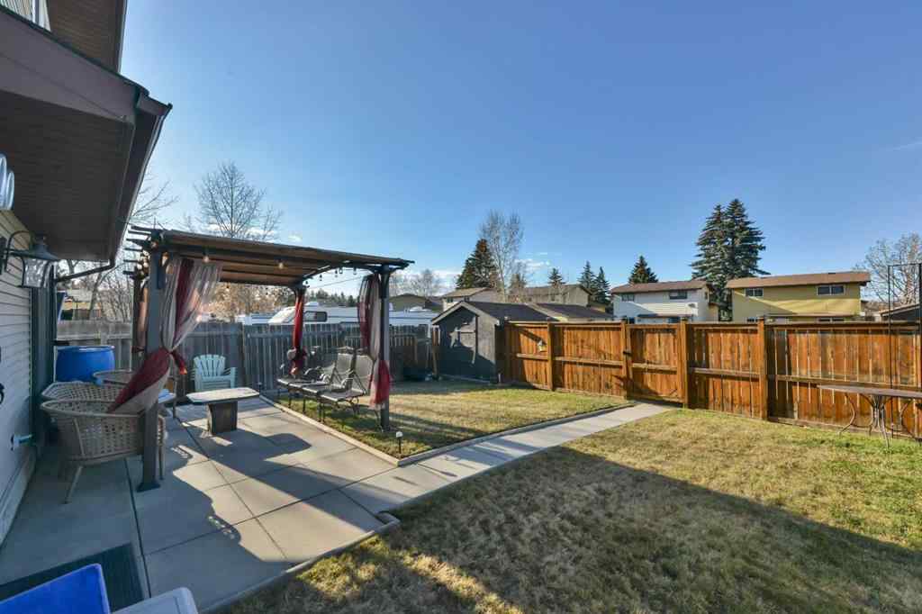 MLS® A2257818 - 2 Greenham Drive  in Glendale Park Estates Red Deer, Residential