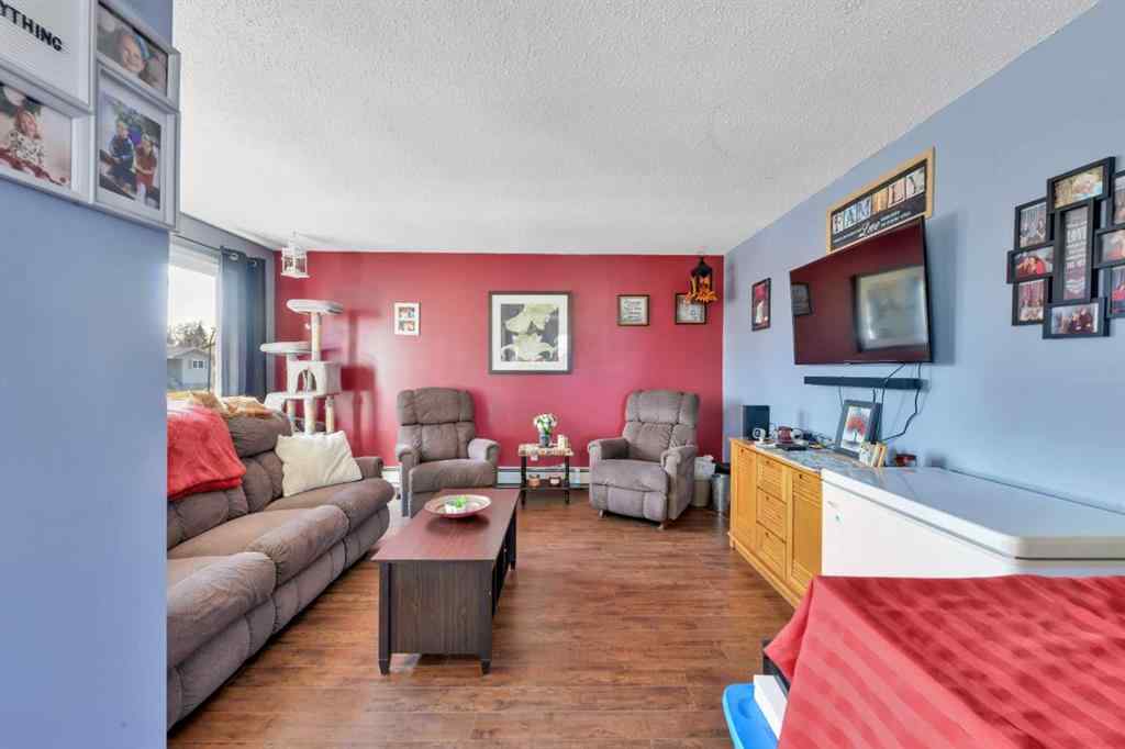 MLS® A2257818 - 2 Greenham Drive  in Glendale Park Estates Red Deer, Residential