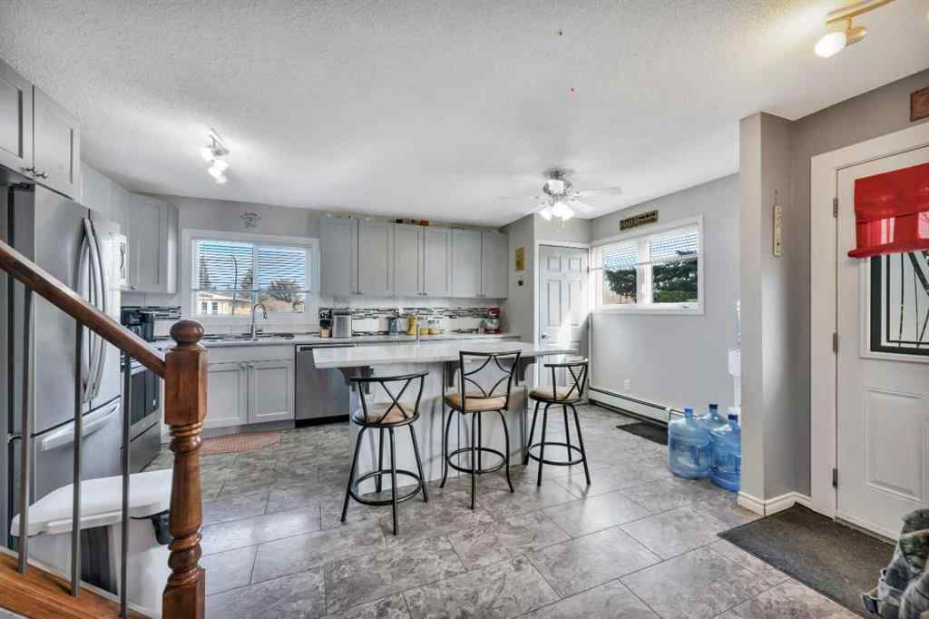 MLS® A2257818 - 2 Greenham Drive  in Glendale Park Estates Red Deer, Residential
