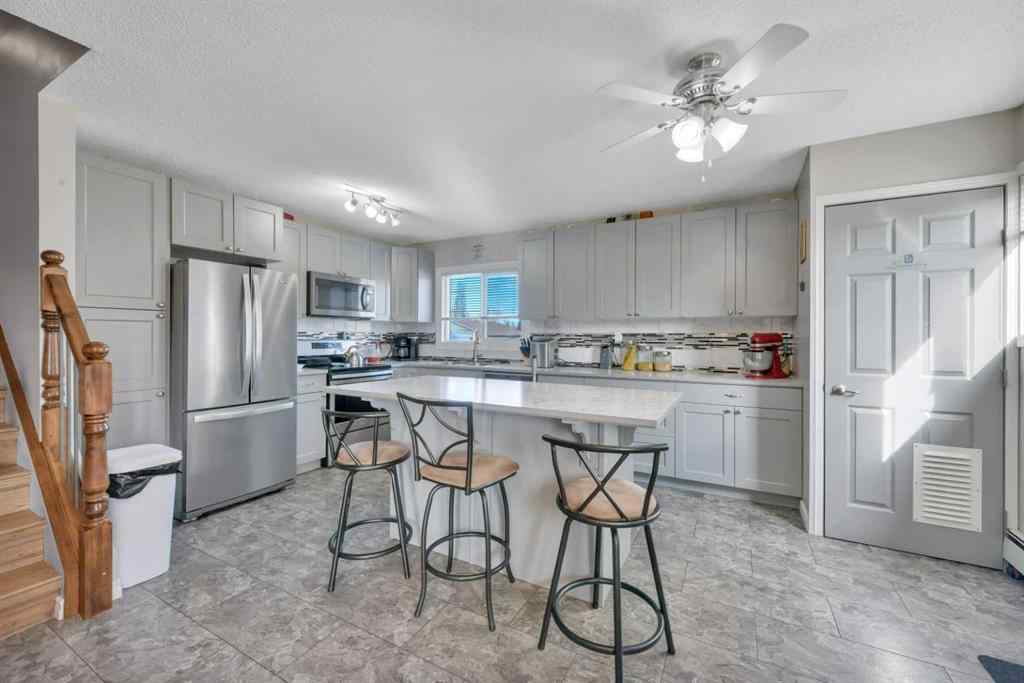 MLS® A2257818 - 2 Greenham Drive  in Glendale Park Estates Red Deer, Residential