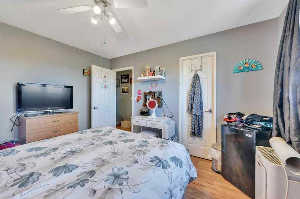 MLS® A2257818 - 2 Greenham Drive  in Glendale Park Estates Red Deer, Residential