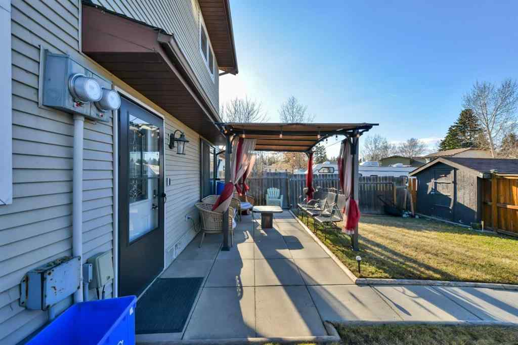 MLS® A2257818 - 2 Greenham Drive  in Glendale Park Estates Red Deer, Residential