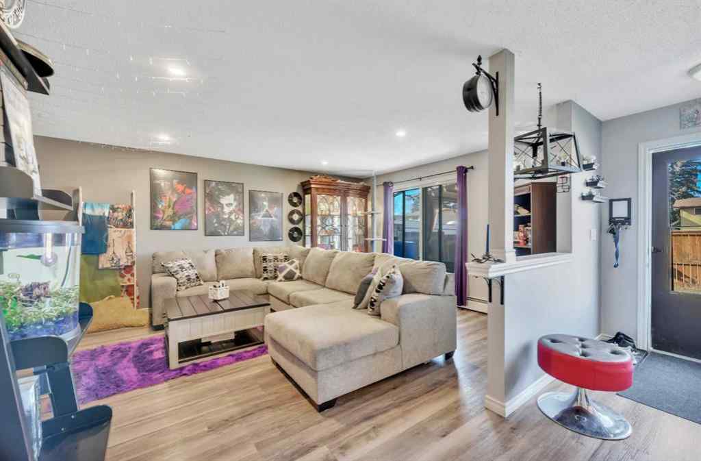 MLS® A2257818 - 2 Greenham Drive  in Glendale Park Estates Red Deer, Residential