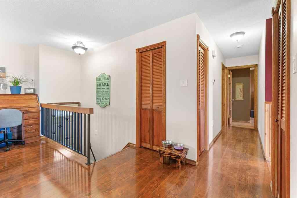 MLS® A2257819 - 7106 Highway 523   in NONE Rural Cypress County, Residential