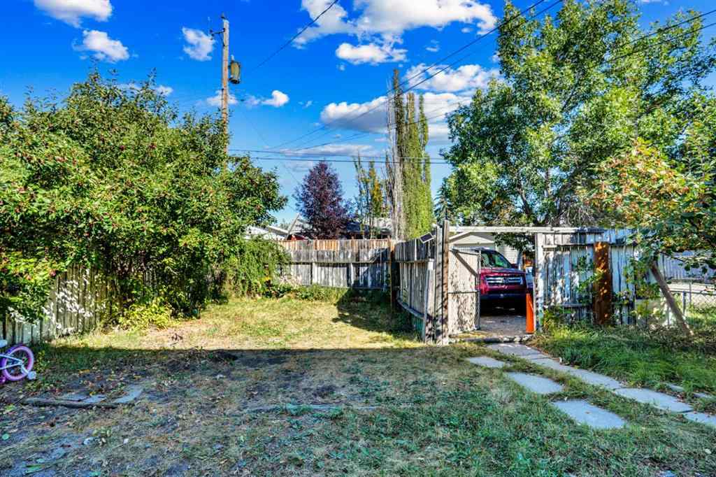 MLS® A2257820 - 3214 16 Avenue SE in Albert Park/Radisson Heights Calgary, Residential