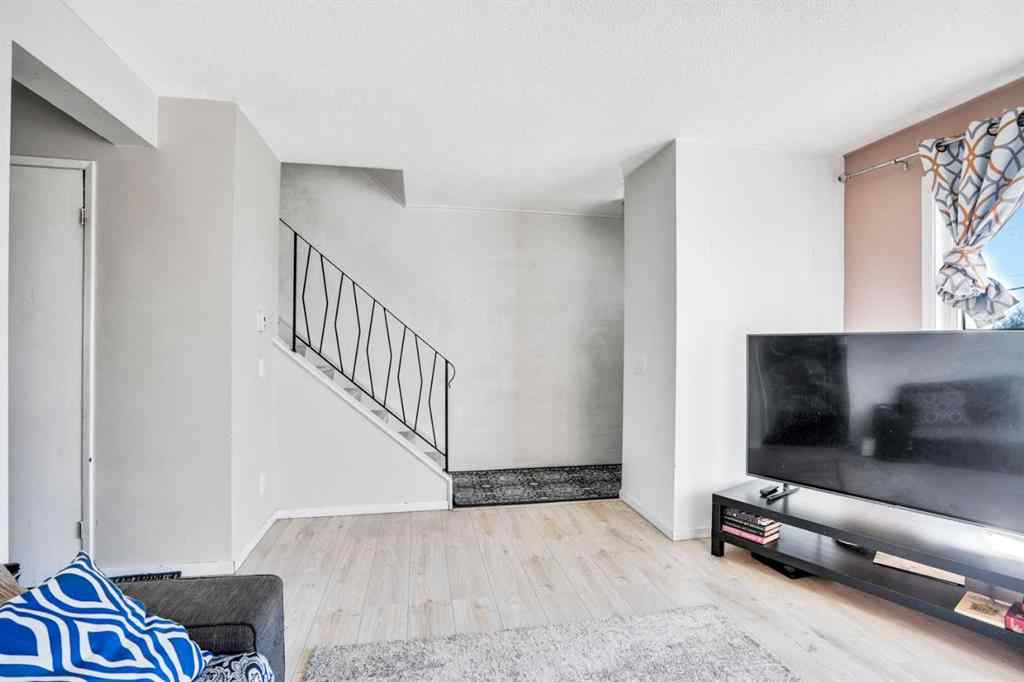 MLS® A2257820 - 3214 16 Avenue SE in Albert Park/Radisson Heights Calgary, Residential