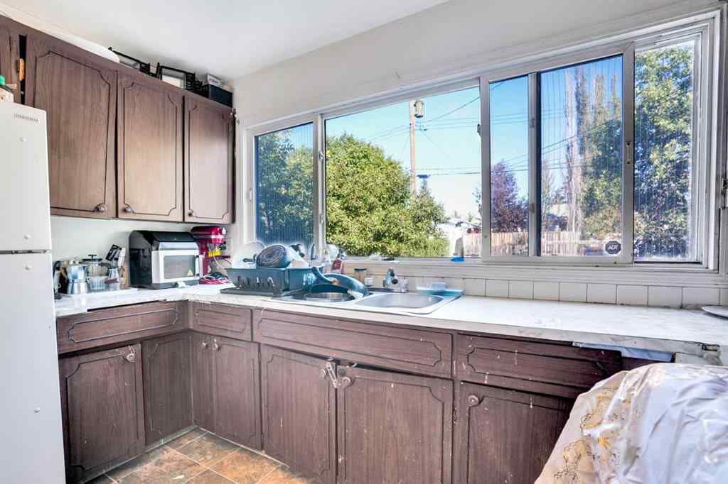 MLS® A2257820 - 3214 16 Avenue SE in Albert Park/Radisson Heights Calgary, Residential