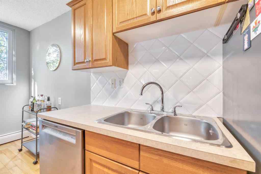 MLS® A2257821 - Unit #401 320 24 Avenue SW in Mission Calgary, Residential