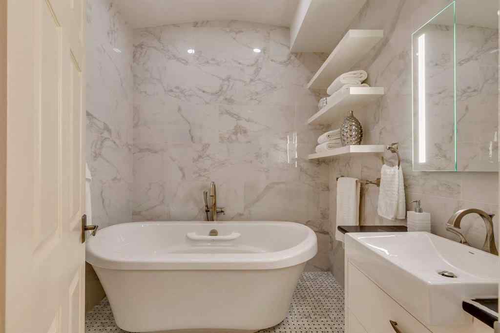 MLS® A2257826 - 1234 Lansdowne Avenue SW in Elbow Park Calgary, Residential