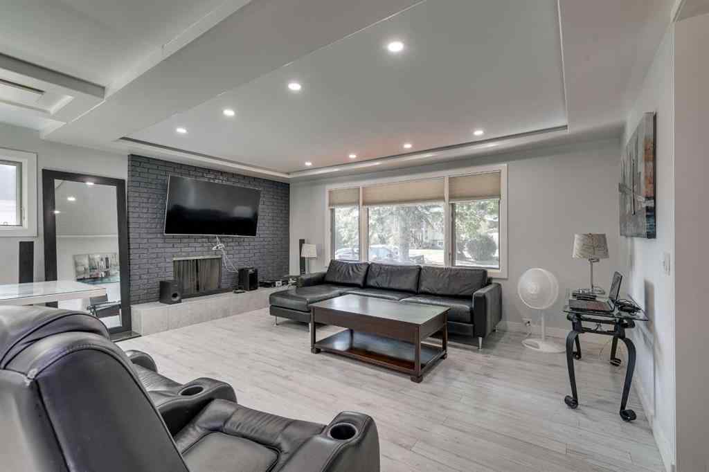 MLS® A2257828 - 6256 Dalmarnock Crescent NW in Dalhousie Calgary, Residential