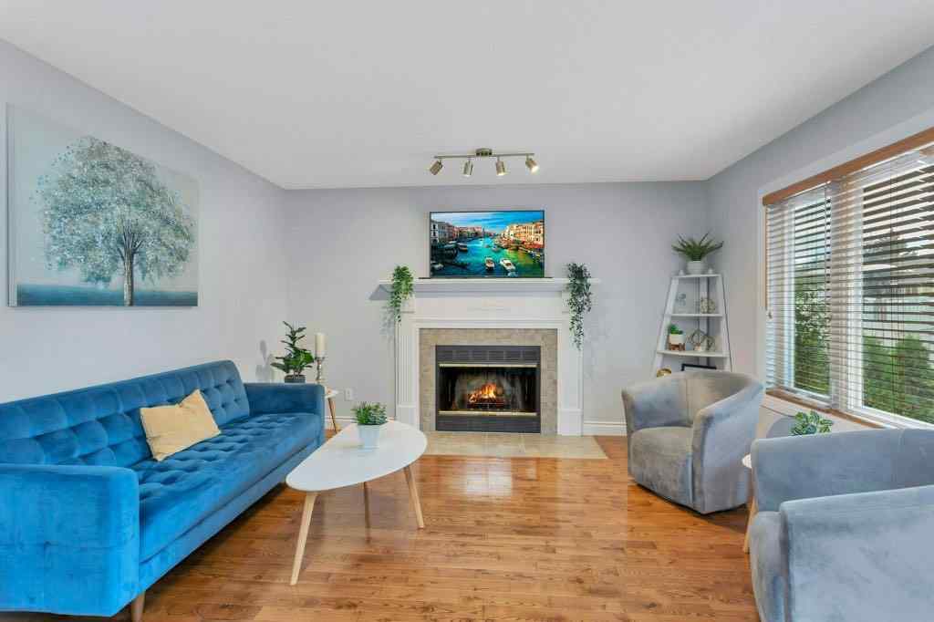 MLS® A2257837 - 167 Douglas Avenue  in Deer Park Estates Red Deer, Residential