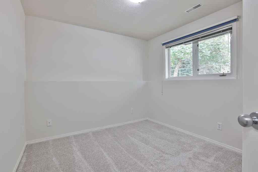 MLS® A2257841 - Unit #4 545 9 Avenue N in Staffordville Lethbridge, Residential