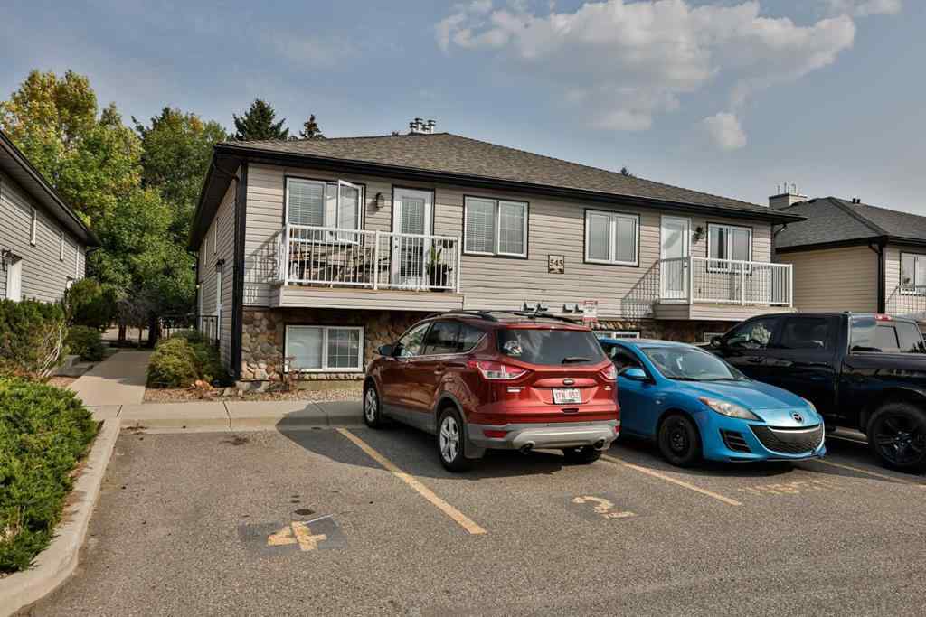 MLS® A2257841 - Unit #4 545 9 Avenue N in Staffordville Lethbridge, Residential
