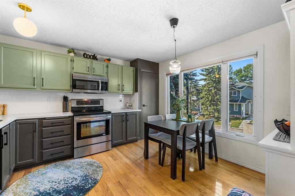 MLS® A2257844 - 210 Queenston Heights SE in Queensland Calgary, Residential