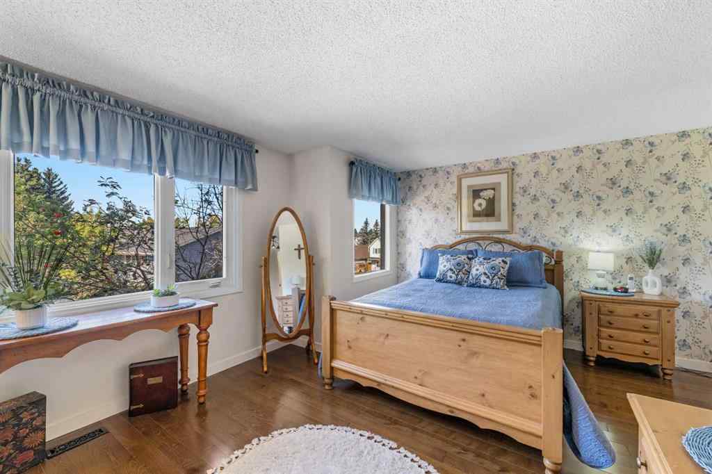 MLS® A2257844 - 210 Queenston Heights SE in Queensland Calgary, Residential
