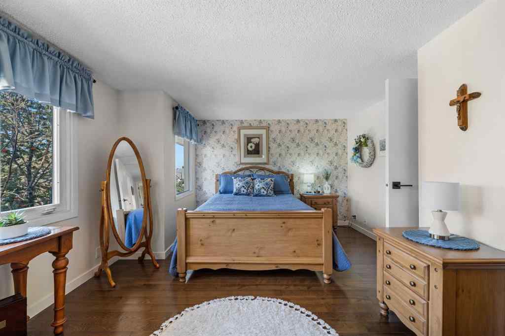 MLS® A2257844 - 210 Queenston Heights SE in Queensland Calgary, Residential