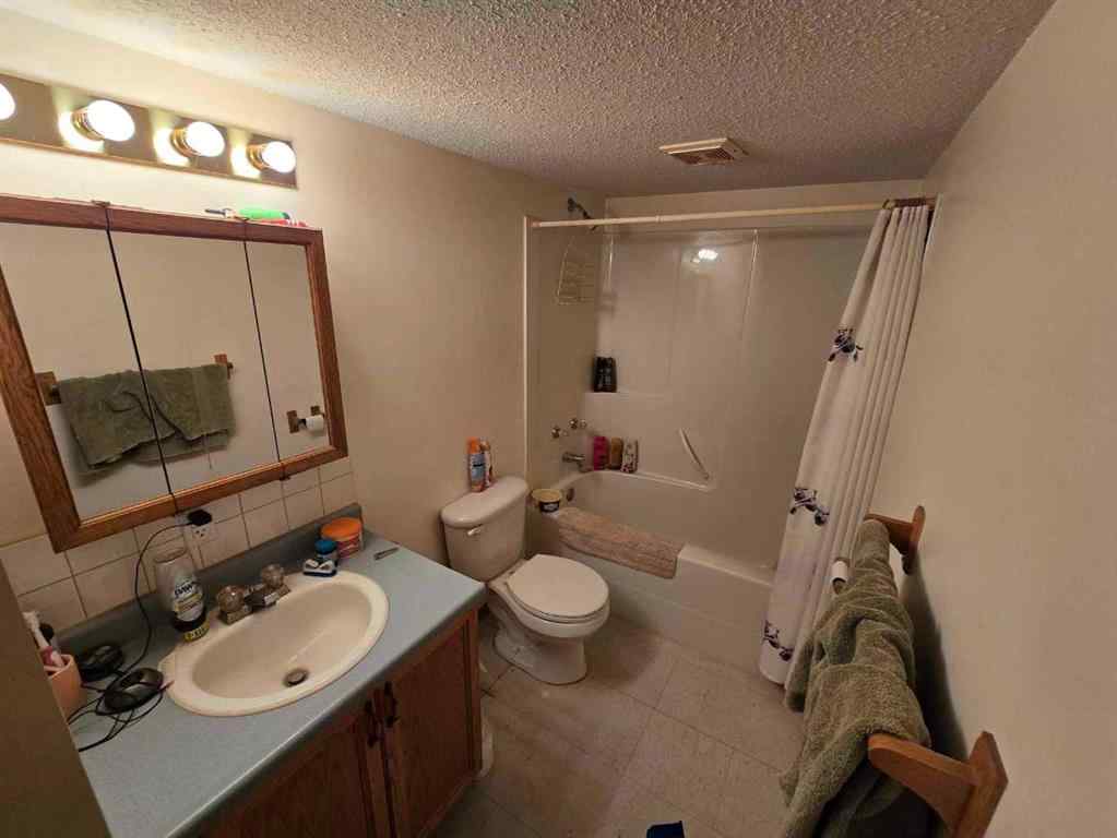 MLS® A2257846 - Unit #1-7 205 Reed Avenue  in Hayter Hayter, Multi-Family