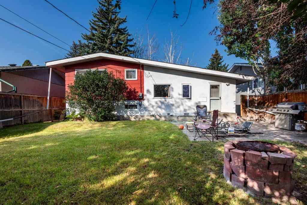 MLS® A2257848 - 9716 2 Street SE in Acadia Calgary, Residential