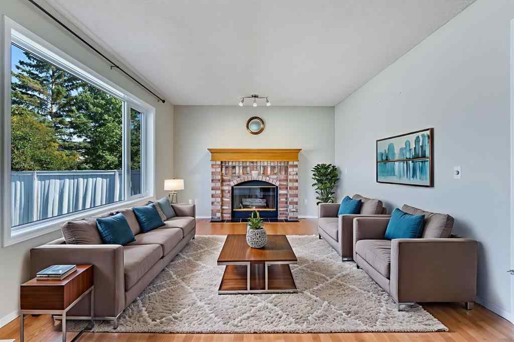 MLS® A2257850 - 26 River Rock Crescent SE in Riverbend Calgary, Residential