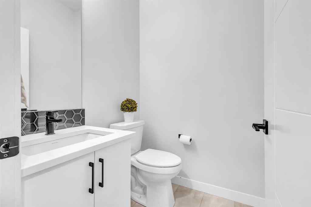 MLS® A2257851 - 53 Amblehurst Gardens NW in Moraine Calgary, Residential
