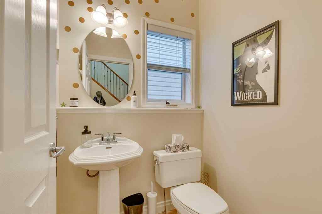 MLS® A2257855 - 2217 16 Street SE in Inglewood Calgary, Residential