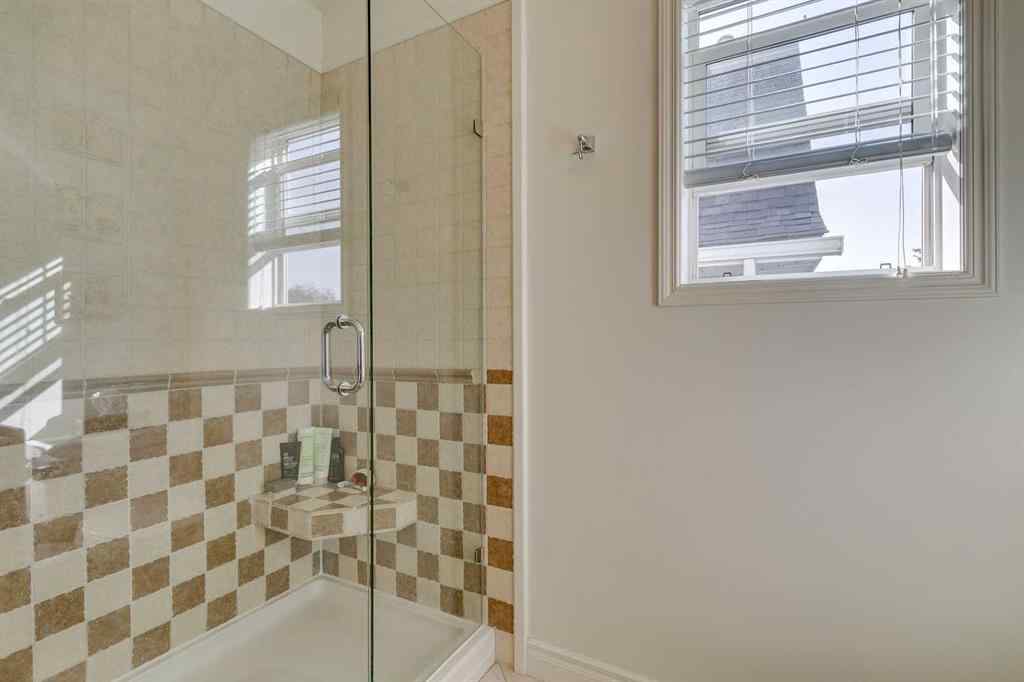 MLS® A2257855 - 2217 16 Street SE in Inglewood Calgary, Residential