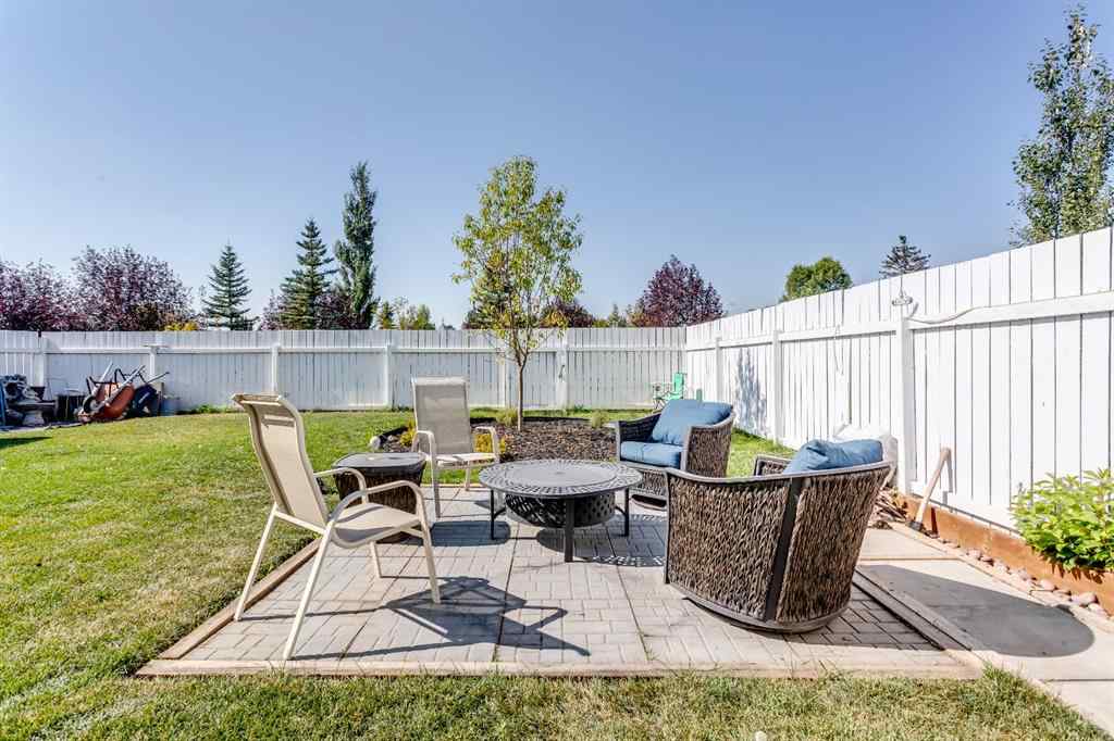 MLS® A2257856 - 828 Pioneer Drive  in NONE Irricana, Residential