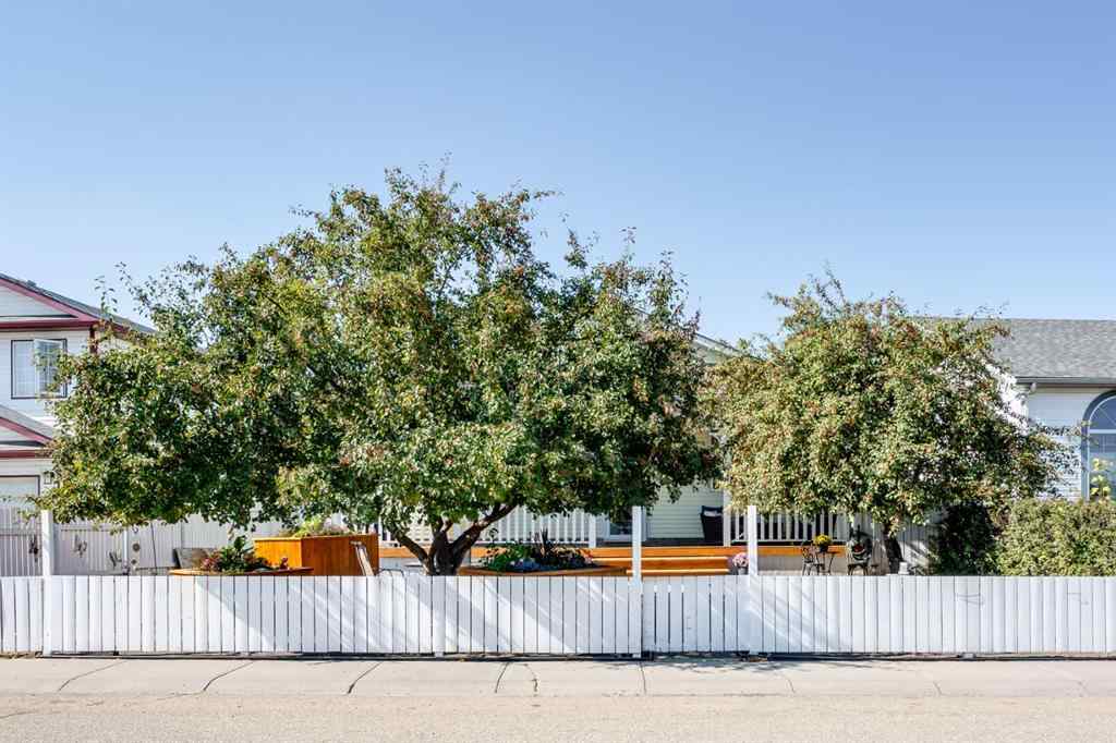 MLS® A2257856 - 828 Pioneer Drive  in NONE Irricana, Residential