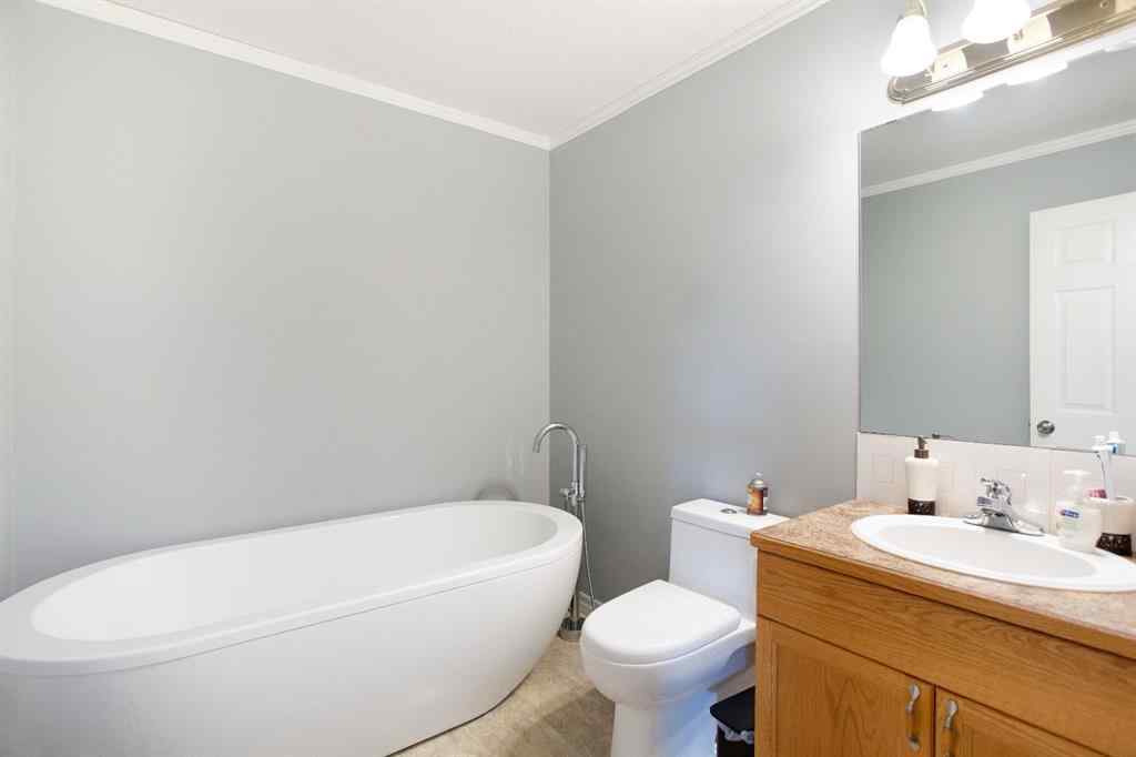 MLS® A2257856 - 828 Pioneer Drive  in NONE Irricana, Residential
