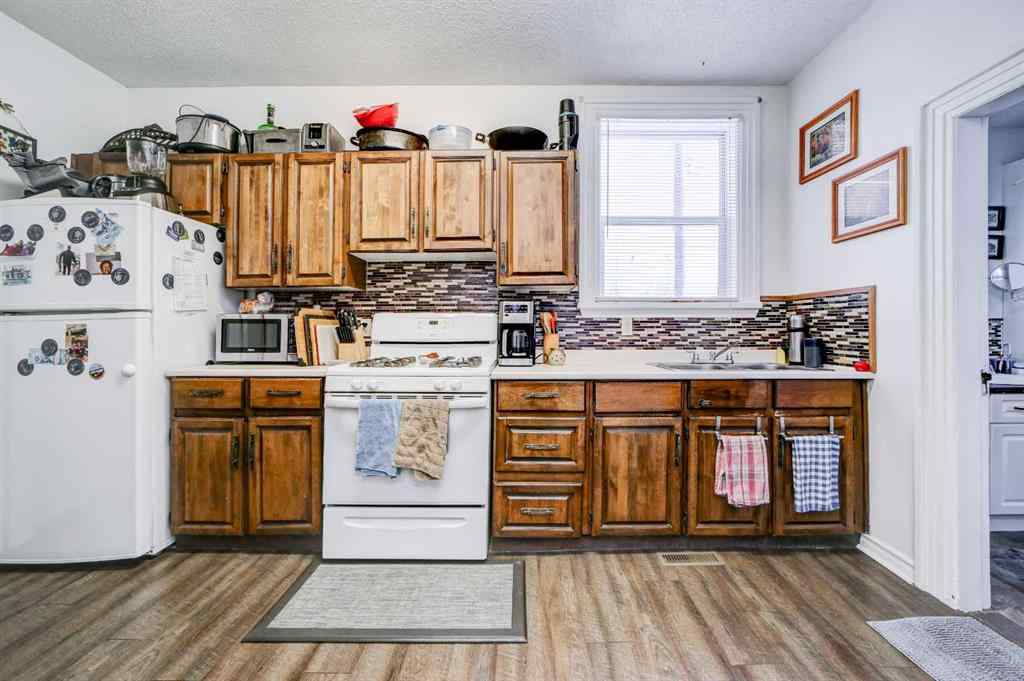 MLS® A2257862 - 612 6 Street S in London Road Lethbridge, Residential