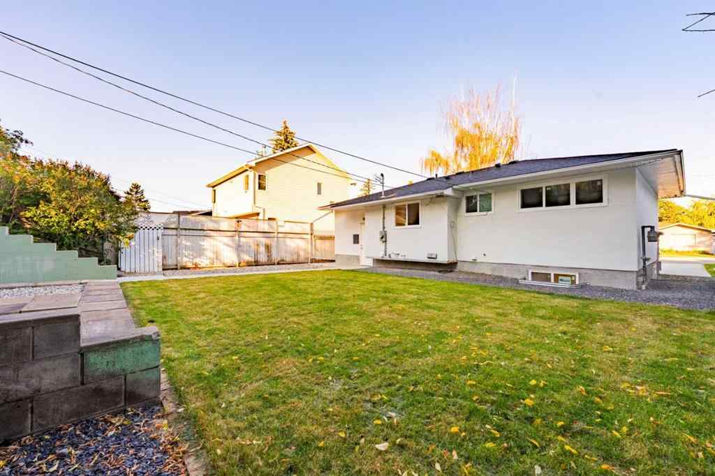 MLS® A2257870 - 28 Henefer Road SW in Haysboro Calgary, Residential