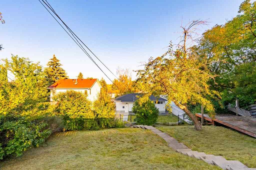 MLS® A2257870 - 28 Henefer Road SW in Haysboro Calgary, Residential