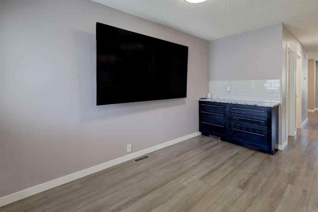 MLS® A2257871 - 112 Martin Crossing Court NE in Martindale Calgary, Residential