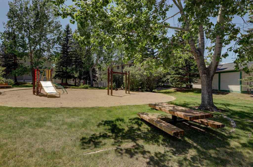 MLS® A2257871 - 112 Martin Crossing Court NE in Martindale Calgary, Residential