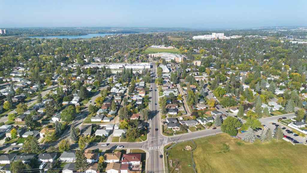 MLS® A2257874 - 7611 5 Street SW in Kingsland Calgary, Residential