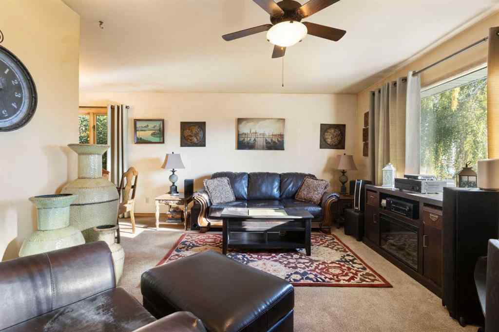 MLS® A2257874 - 7611 5 Street SW in Kingsland Calgary, Residential
