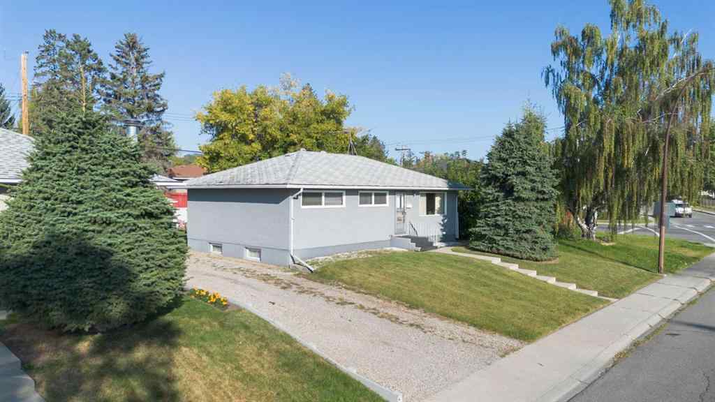 MLS® A2257874 - 7611 5 Street SW in Kingsland Calgary, Residential