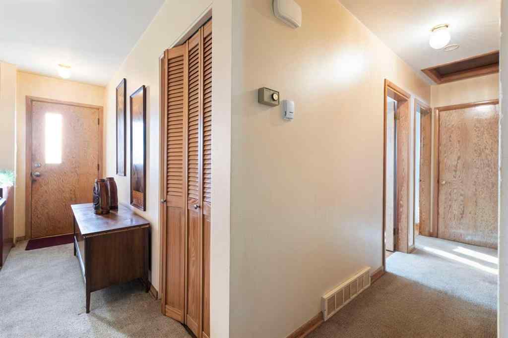 MLS® A2257874 - 7611 5 Street SW in Kingsland Calgary, Residential