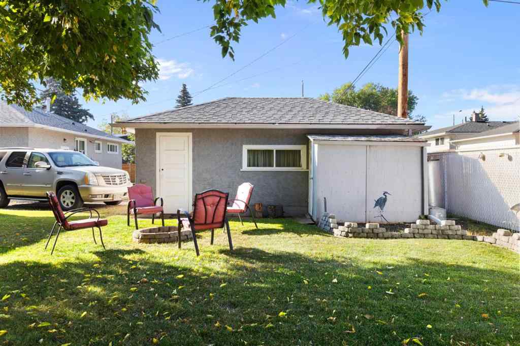 MLS® A2257874 - 7611 5 Street SW in Kingsland Calgary, Residential