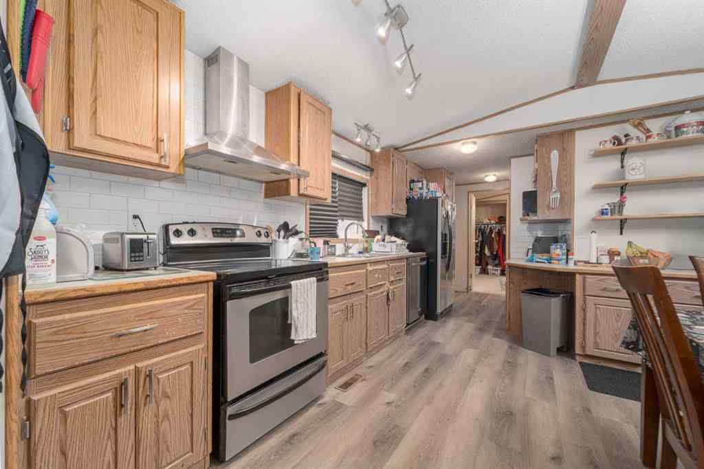 MLS® A2257878 - Unit #264 2300 13 Street N in Bridge Villa Estates Lethbridge, Mobile