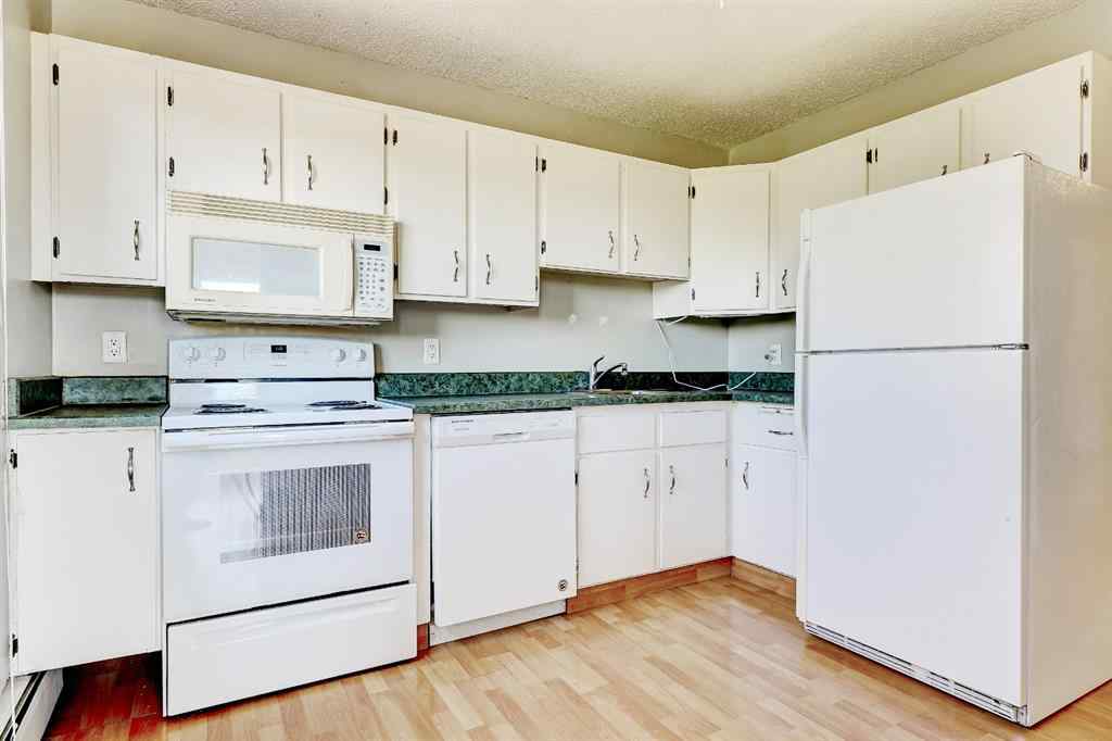MLS® A2257879 - Unit #2212 7201 Poplar Drive  in South Patterson Place Grande Prairie, Residential