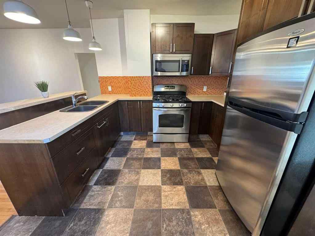 MLS® A2257882 - 721 6 Street S in London Road Lethbridge, Residential