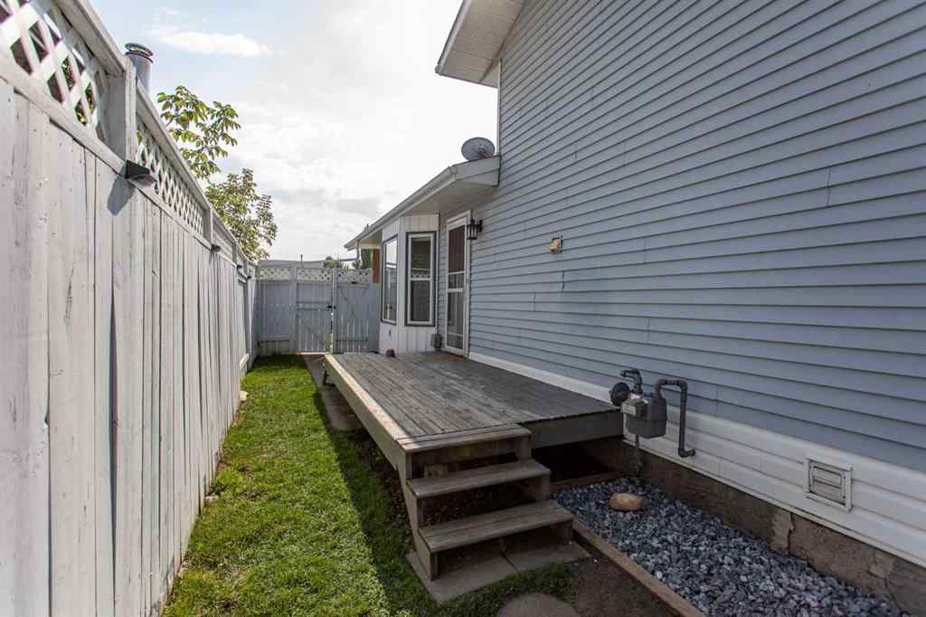 MLS® A2257883 - 70 Ellenwood Drive  in Eastview Estates Red Deer, Residential