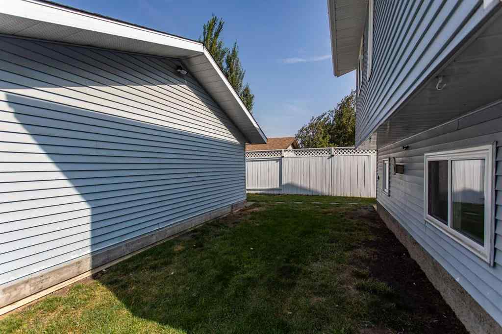 MLS® A2257883 - 70 Ellenwood Drive  in Eastview Estates Red Deer, Residential