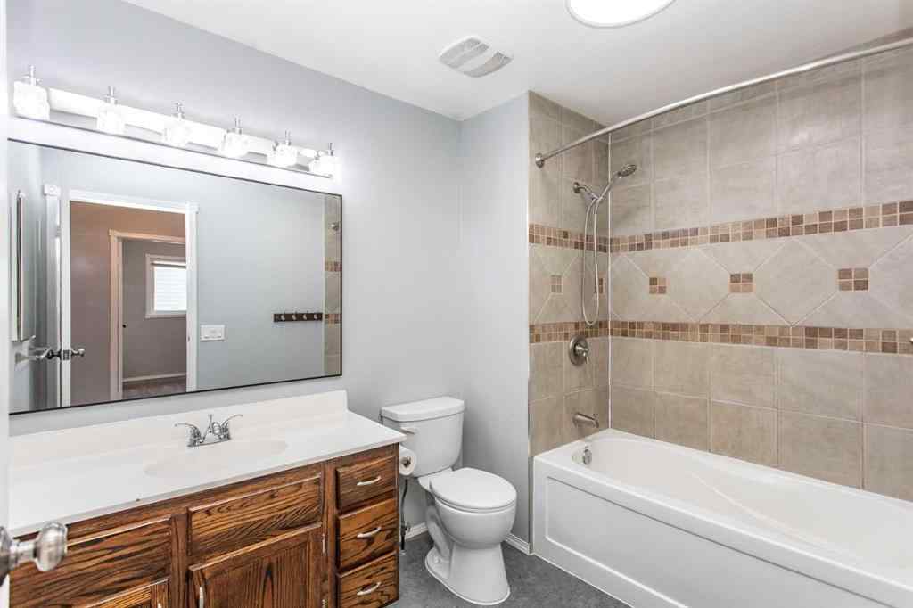 MLS® A2257883 - 70 Ellenwood Drive  in Eastview Estates Red Deer, Residential