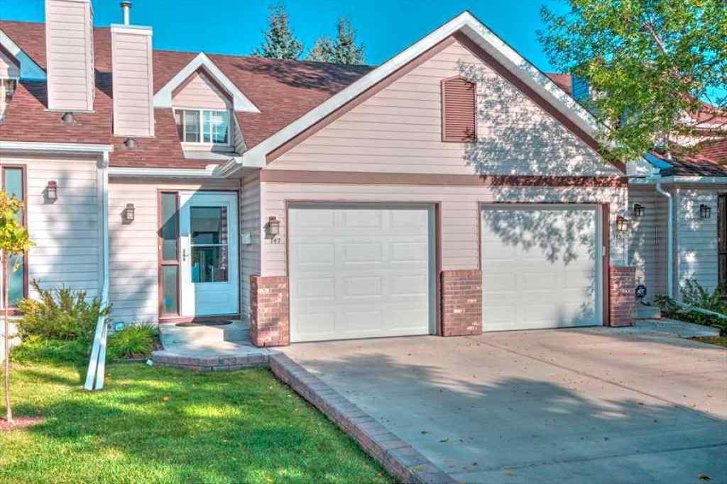 MLS® A2257884 - 147 Somervale Park SW in Somerset Calgary, Residential
