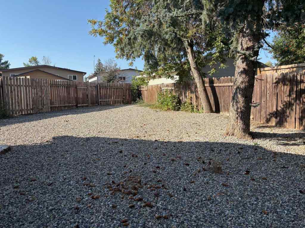 MLS® A2257888 - 40 Cayuga Crescent W in Indian Battle Heights Lethbridge, Residential