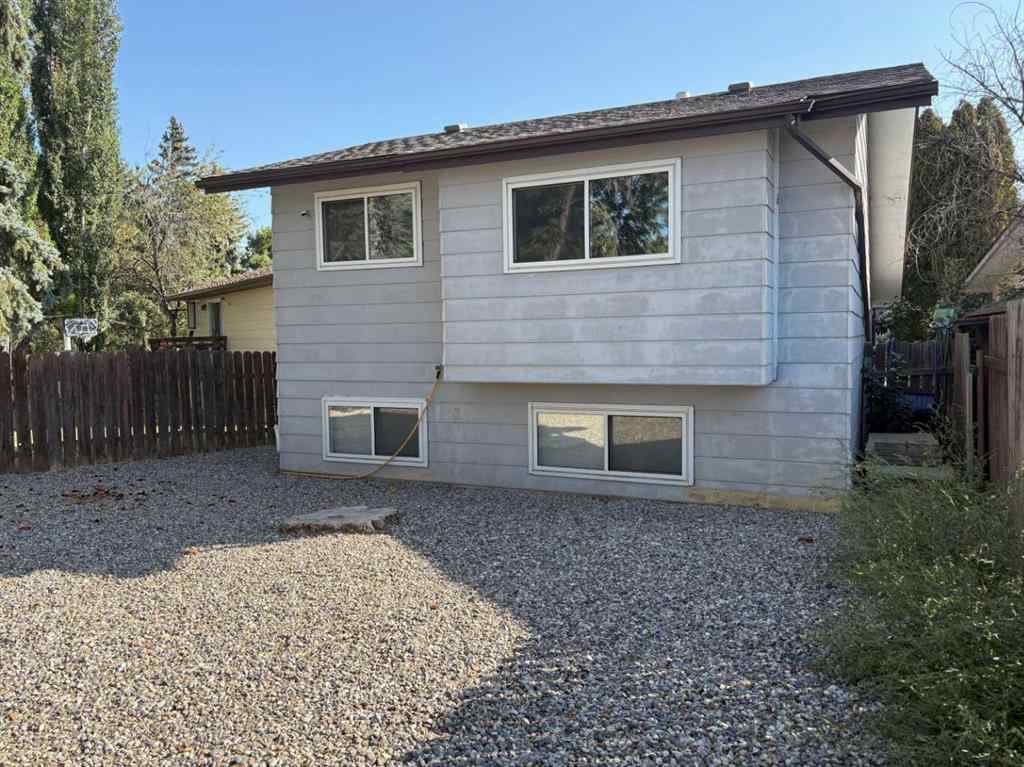 MLS® A2257888 - 40 Cayuga Crescent W in Indian Battle Heights Lethbridge, Residential