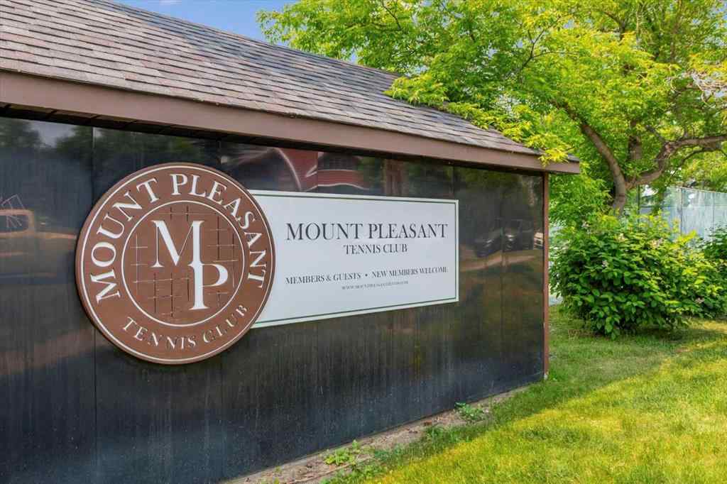MLS® A2257896 - 221 5 Avenue NE in Crescent Heights Calgary, Residential